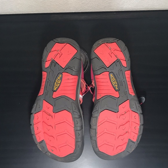 Coral orange/Pink Keen Hiking Sandals. Sz 6 - Picture 4 of 6